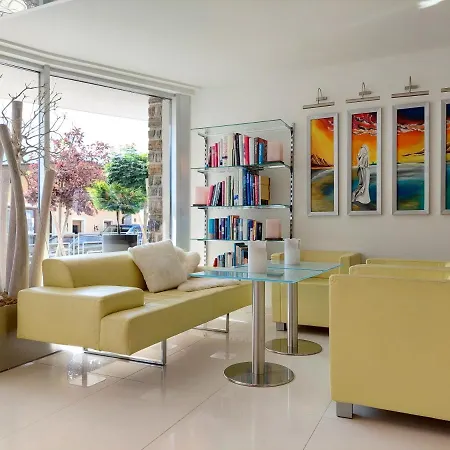 Royal Hotel apartamentowy 4*