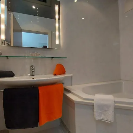 Royal 4* Ζόλντεν